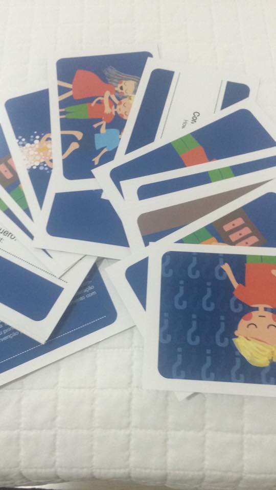 “Pedro Abraço, o menino autista” em cartões lúdico-educativos